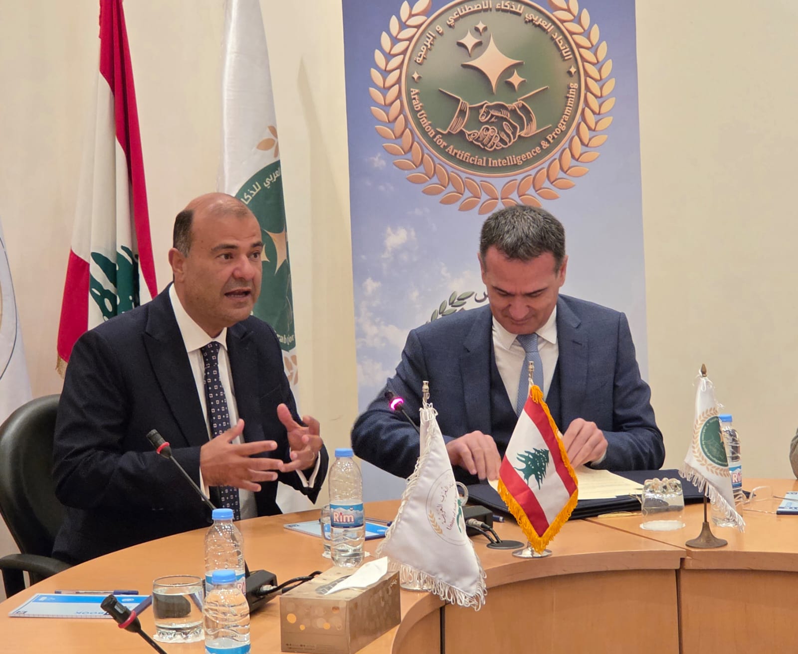 مناقشات وشراكات استراتيجية